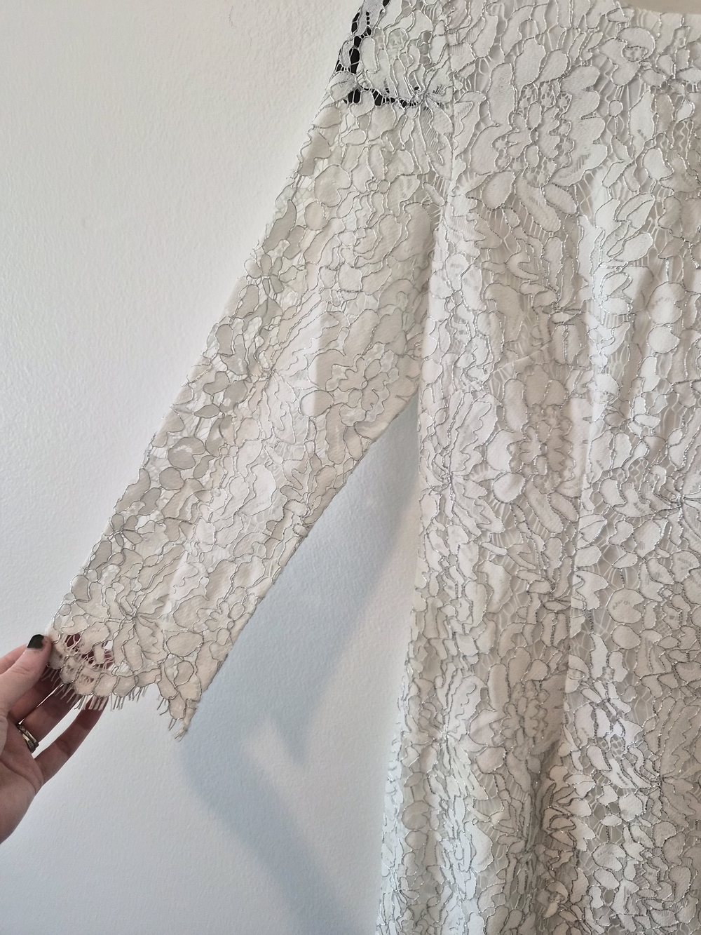 Adrianna Papell White Metallic Lace Sheath Dress Size 2 - Picture 2 of 9